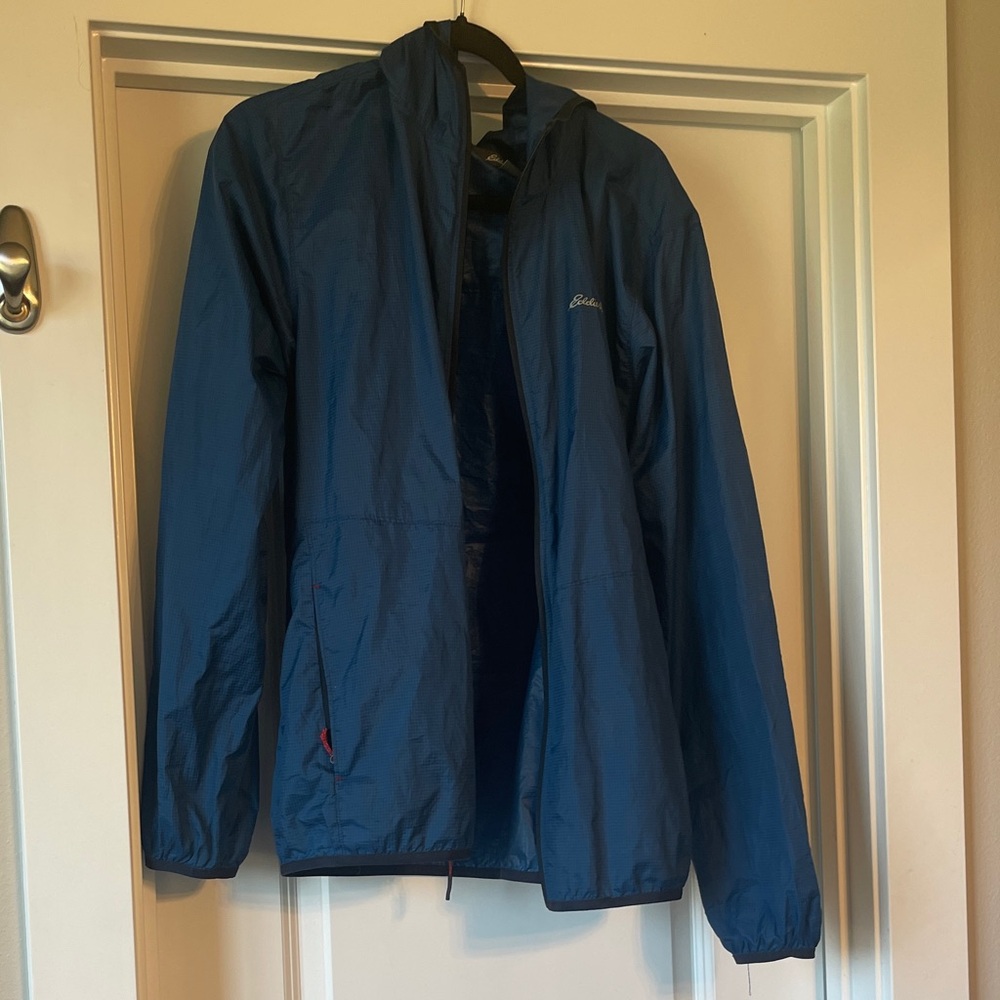 Eddie Bauer Men's Deep Blue Hooded Lightweight Jacket